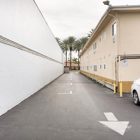 Americas Best Value Inn & Suites Anaheim Exteriér fotografie