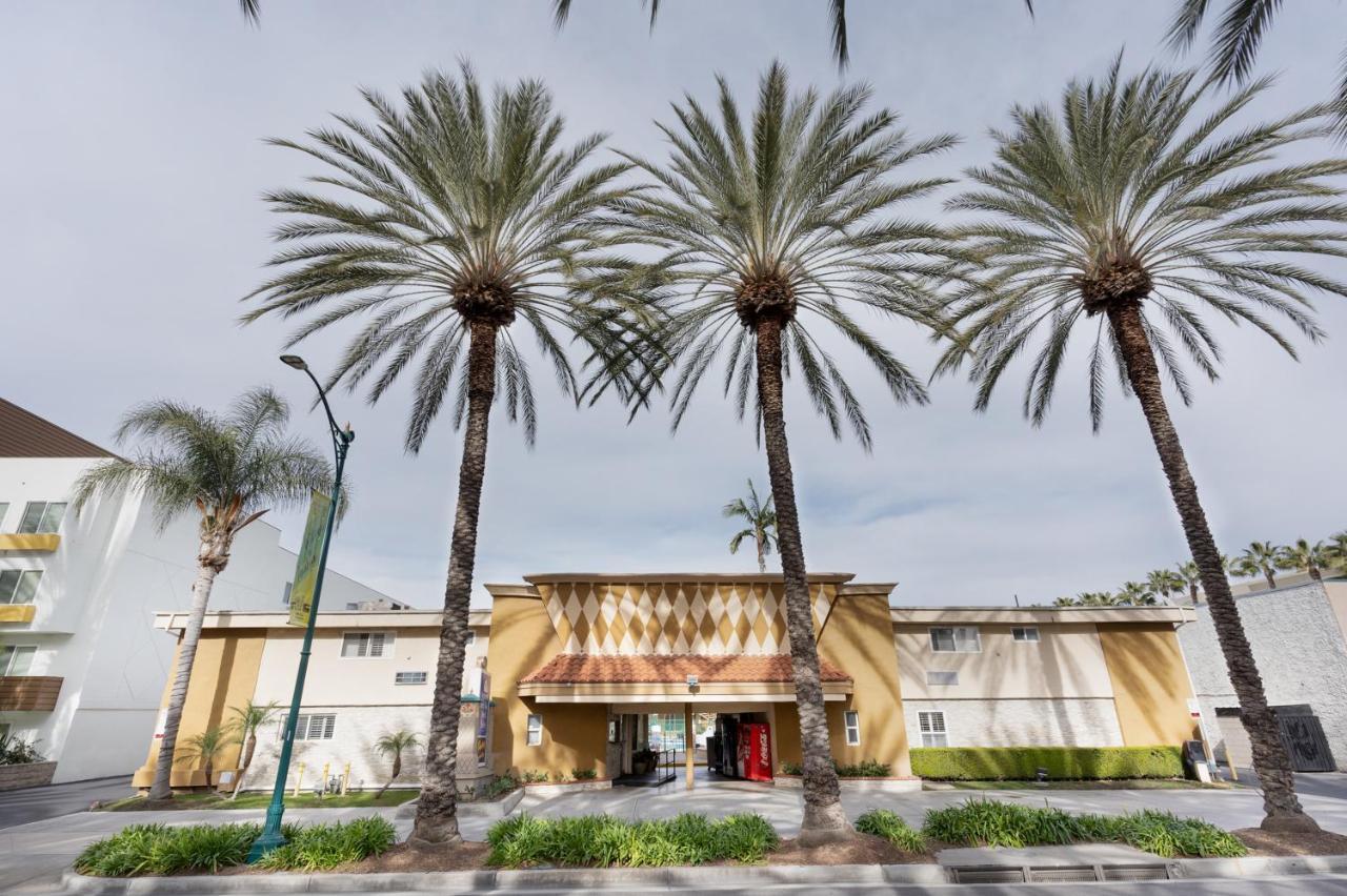 Americas Best Value Inn & Suites Anaheim Exteriér fotografie