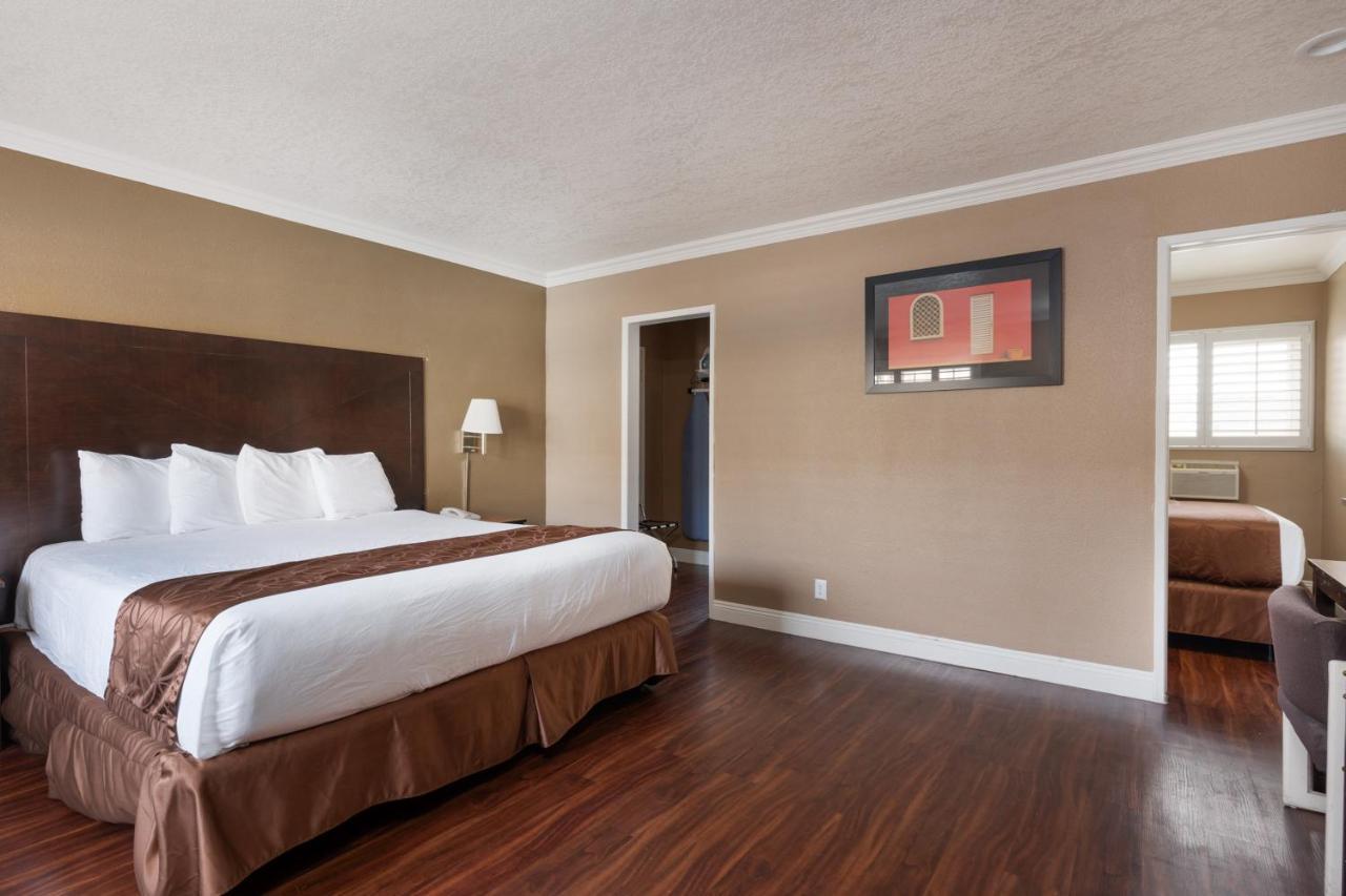 Americas Best Value Inn & Suites Anaheim Exteriér fotografie